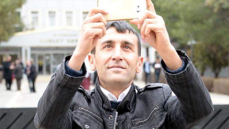 Bir selfie çekti PKKlı olmakla suçlandı