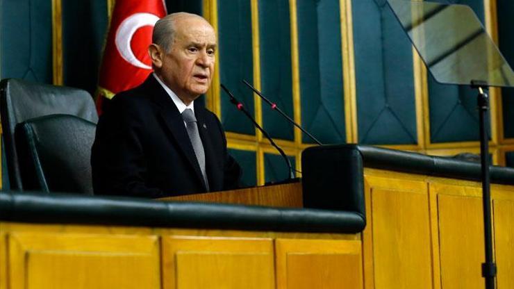 Bahçeliden Başbakan Davutoğluna film önerileri