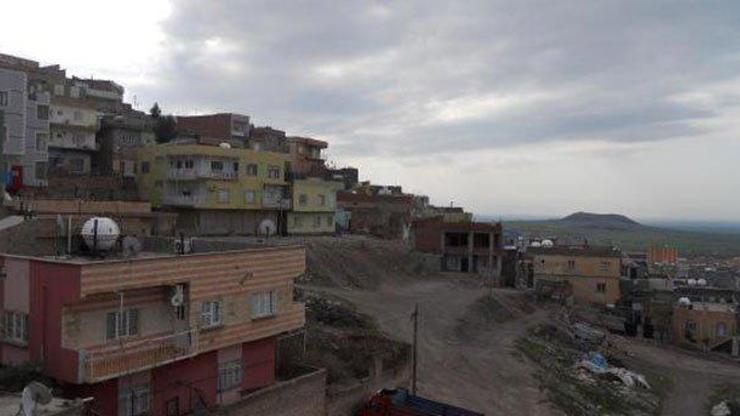 Hendek kazmak isteyen PKKlılar polisle çatıştı