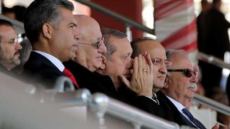 Cumhurbaşkanı Erdoğan gözyaşlarını tutamadı