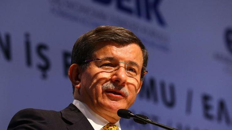 Başbakan Davutoğlundan Beşiktaşa tebrik