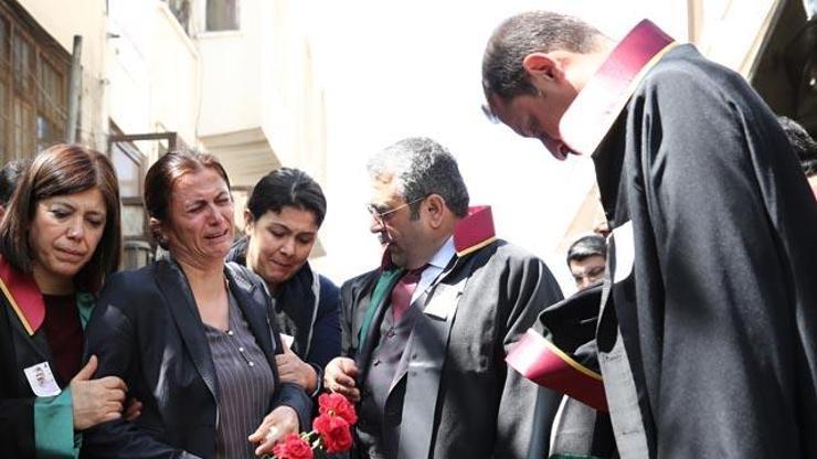 Türkan Elçi eşinin vurulduğu sokakta gözyaşlarına boğuldu