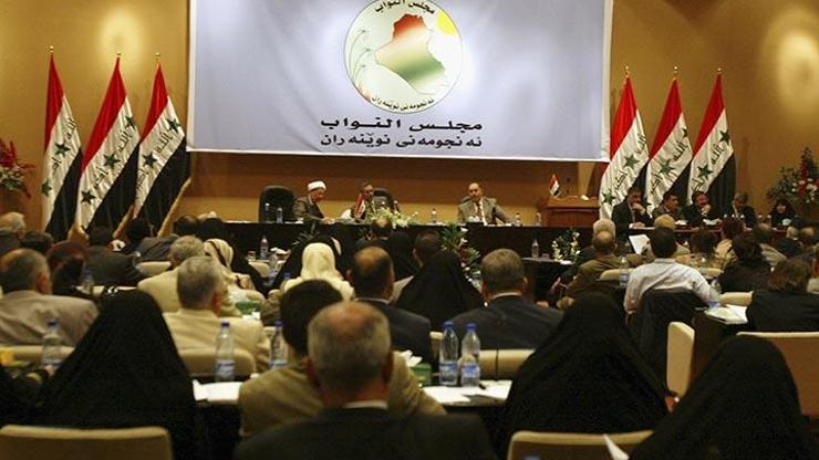 Iraktaki hükümet krizinde Sadr hareketi ve Kürtlersiz uzlaşı