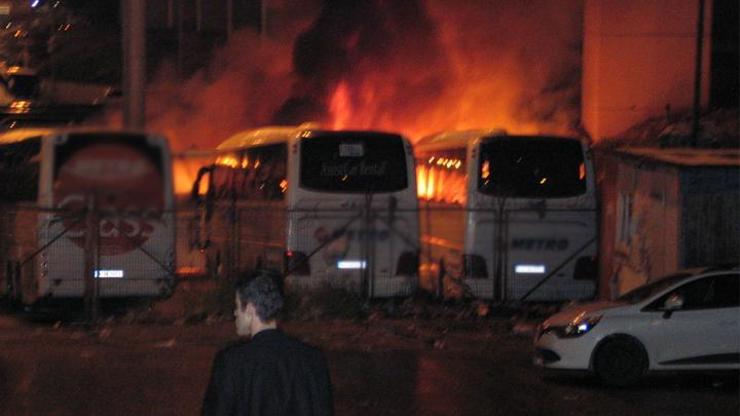 İstanbul Otogarında yangın