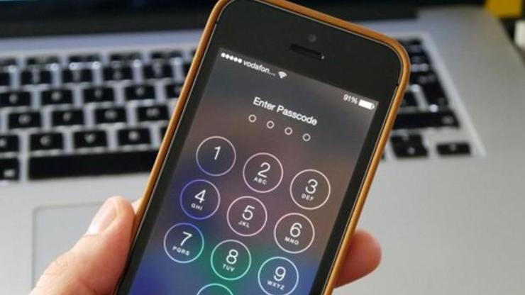 FBI iPhoneu 1,3 milyon dolara hackletti