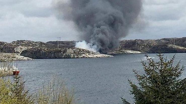 Norveçte içinde 17 kişi bulunan helikopter düştü