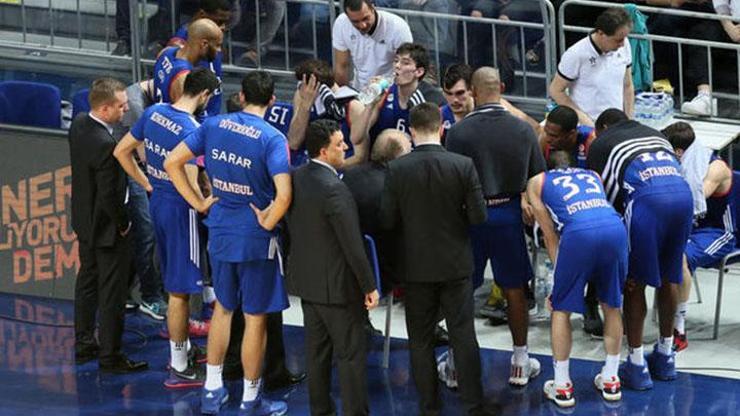 Anadolu Efes rahat kazandı