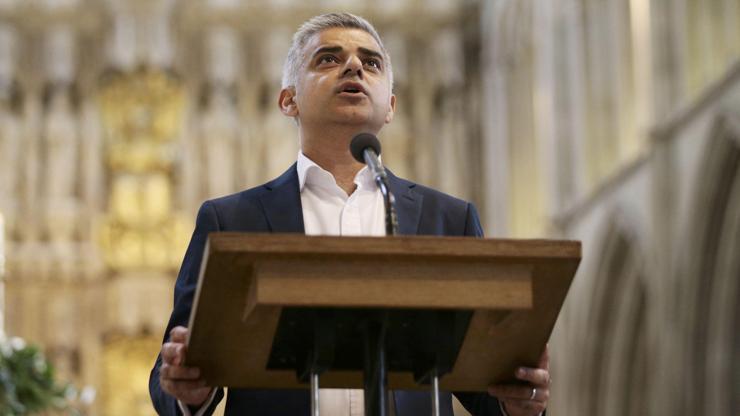 Londranın ilk Müslüman belediye başkanı Khan kimdir
