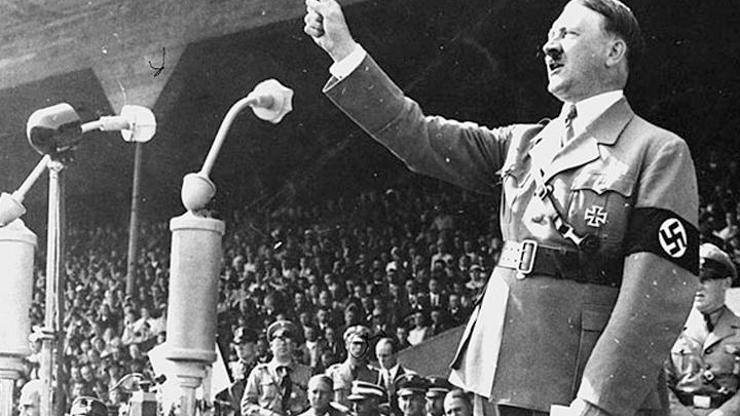 Hitler heykeli rekor fiyatla satıldı