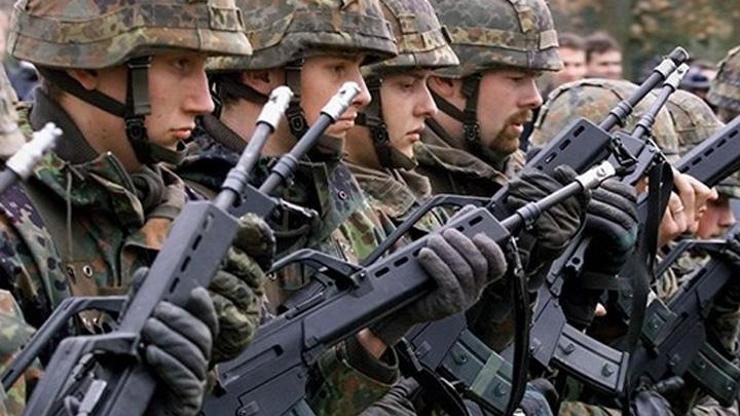 Almanya asker sayısını artırıyor