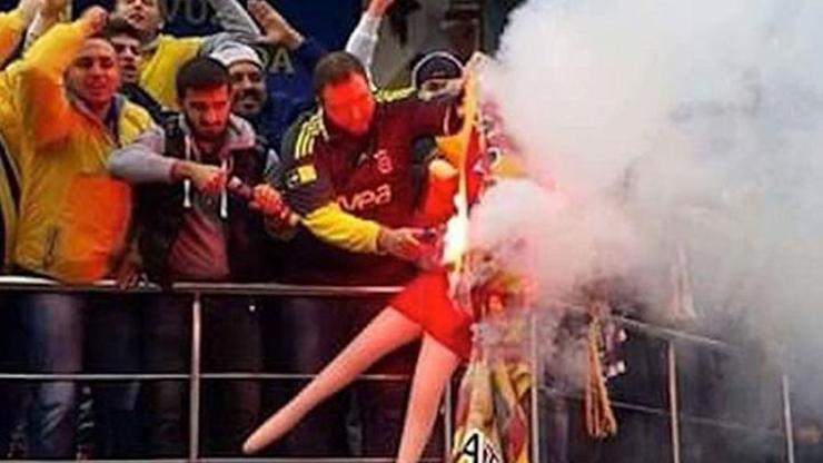 Şişme bebeğe Galatasaray forması giydiren Fenerbahçeliye 1 yıl yasak