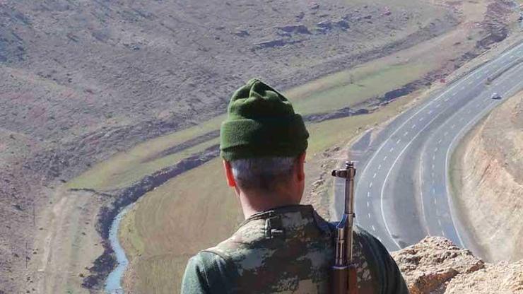 PKKlı teröristler Doğubayazıtta saldırdı: 10 şehit