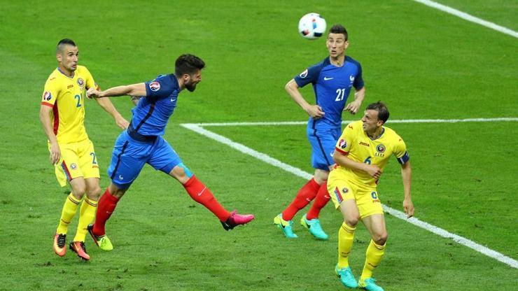 Fransa - Romanya maçından kareler