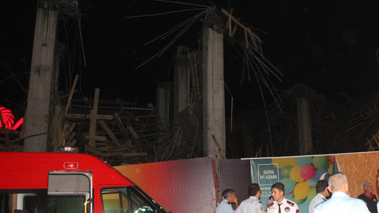 Adanada bir AVMnin ek bina inşaatında göçük: 7 yaralı