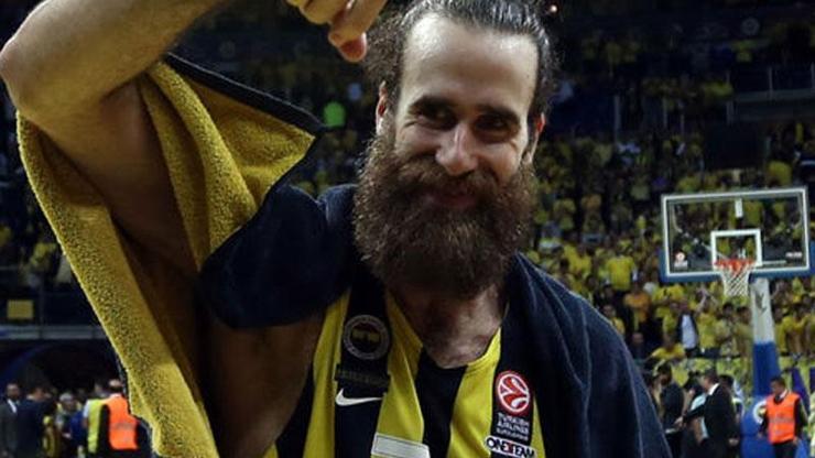 Fenerbahçeli Datome ameliyat edildi