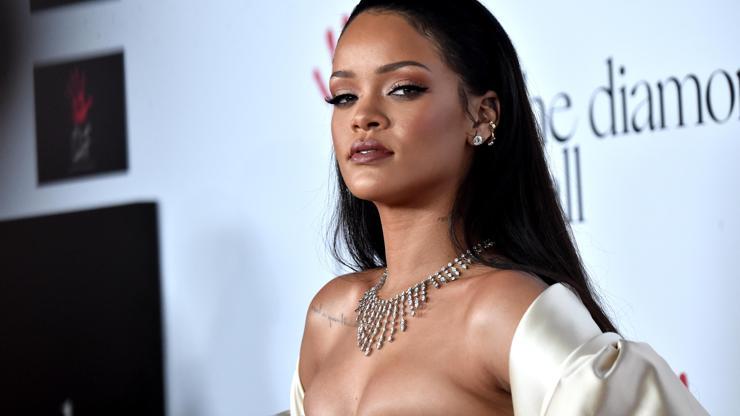 Rihanna sinirlendi, hisse senedi fiyatları düştü