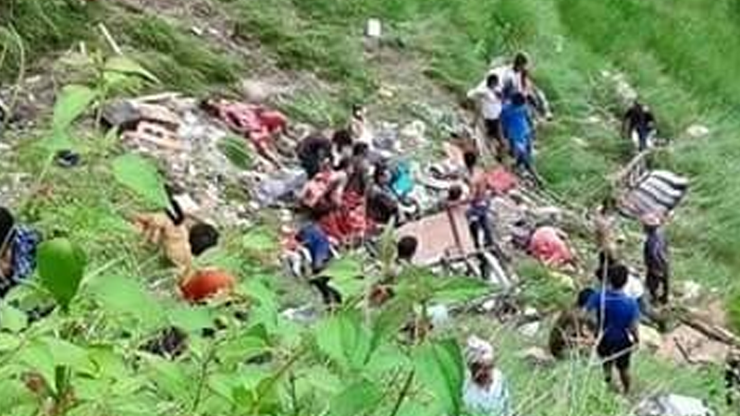 Nepalde feci kaza, çok sayıda ölü var