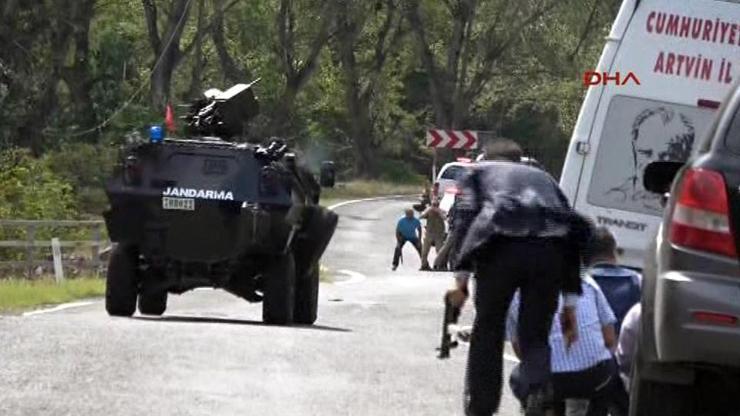 CHP konvoyuna saldırıdan görüntüler