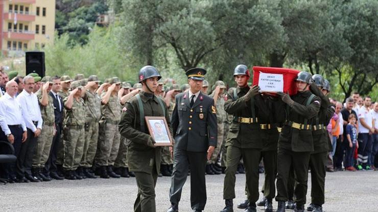 Jandarma Er Fatih Çaybaşı son yolculuğuna uğurlandı