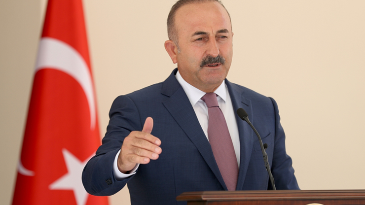 Dışişleri Bakanı Çavuşoğlu: YPG, Fıratın doğusuna çekilmezse hedef olur