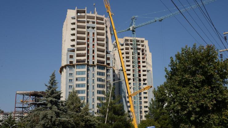 Diyarbakırın ikiz kuleleri, savaş uçakları için tıraşlanıyor