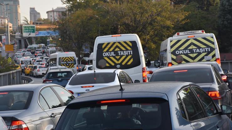İstanbulda pazartesi trafiği