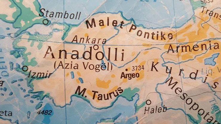 Prizrende okullara dağıtılan Türkiye haritası büyük tepki çekti