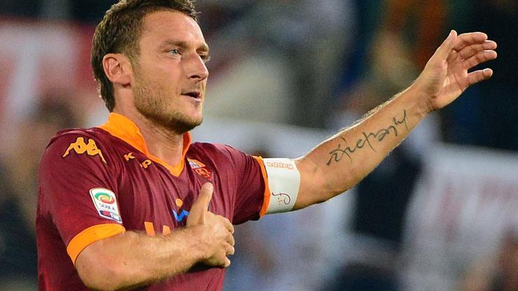 Ölümü erteleyen adam Totti 40 yaşında