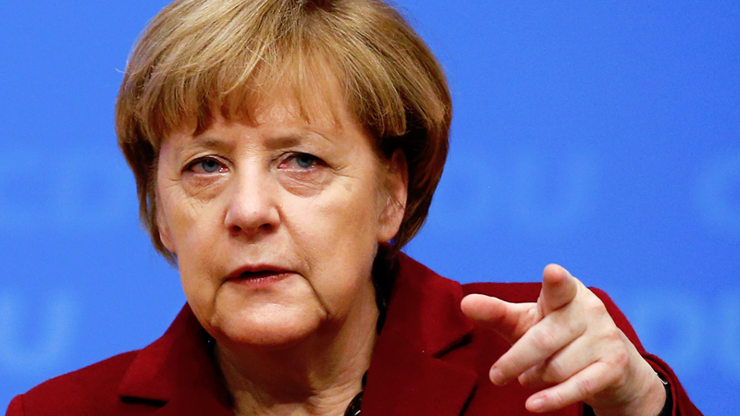 Angela Merkelden uçuşa yasak bölge ile ilgili açıklama geldi