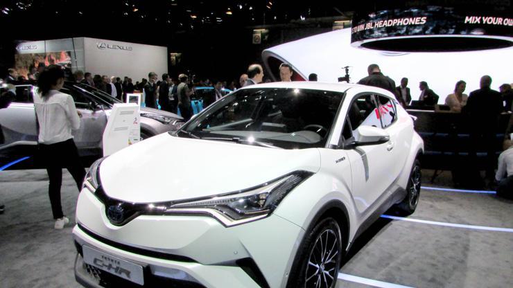 Toyota, Pariste otomobilin geleceğini sergiledi