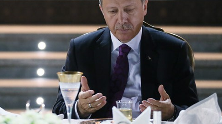 Cumhurbaşkanı Erdoğandan Muharrem iftarı