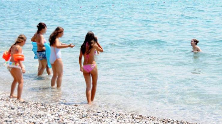 Alanyadaki kadınlar plajının temeli atıldı