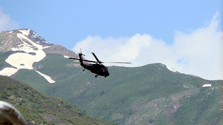 Bomba yüklü araç helikopterle vuruldu