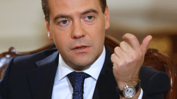 Medvedevin bulunduğu salonda patlama sesi