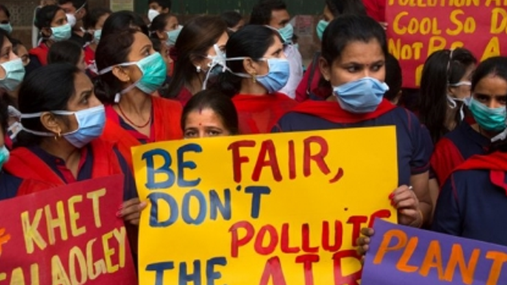 Delhide okullar hava kirliliği nedeniyle 3 gün tatil