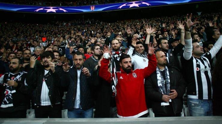 Beşiktaş taraftarının sessiz tezahürat anları