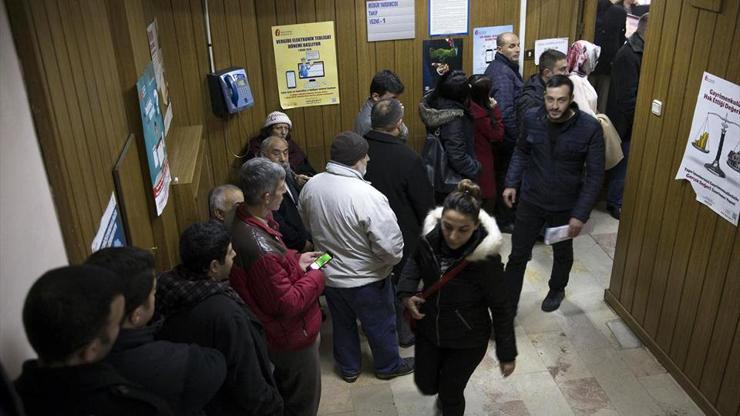 Vergi dairelerinde binlerce kişilik ilk taksit sırası