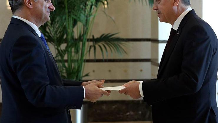 İsrail Büyükelçisi, Cumhurbaşkanı Erdoğana güven mektubunu sundu