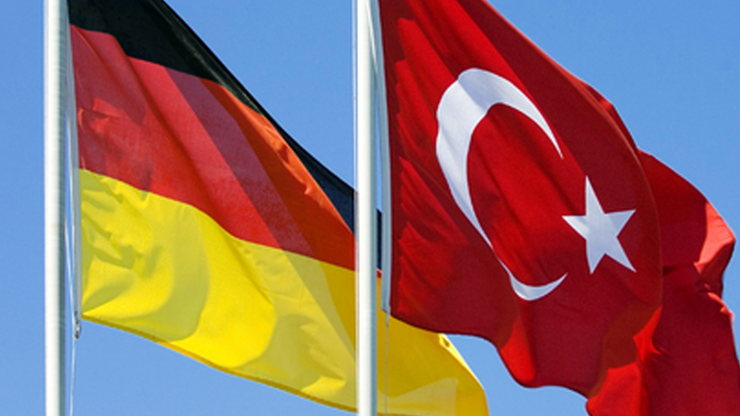Almanya-Türkiye arasında Türkçe dersi krizi
