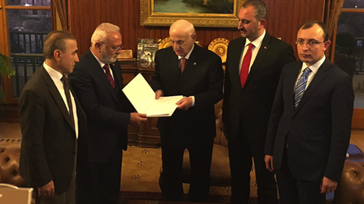 Yeni Anayasa teklifi Meclise sunuldu