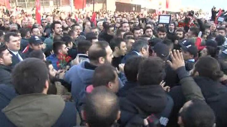 CHPnin Beşiktaş anmasında gerginlik