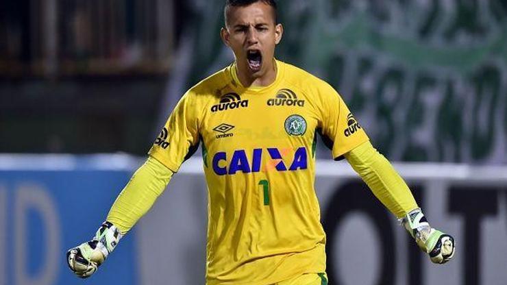Brezilyada yılın futbolcusu Chapecoense kalecisi Danilo