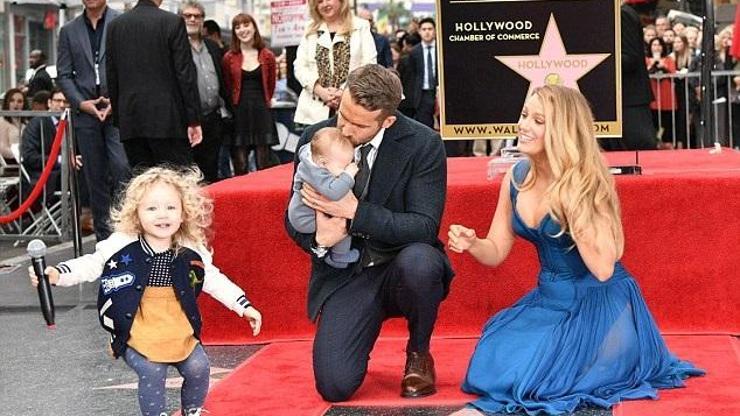 Blake Lively ve Ryan Reynoldsın kızları ile ilk aile fotoğrafı