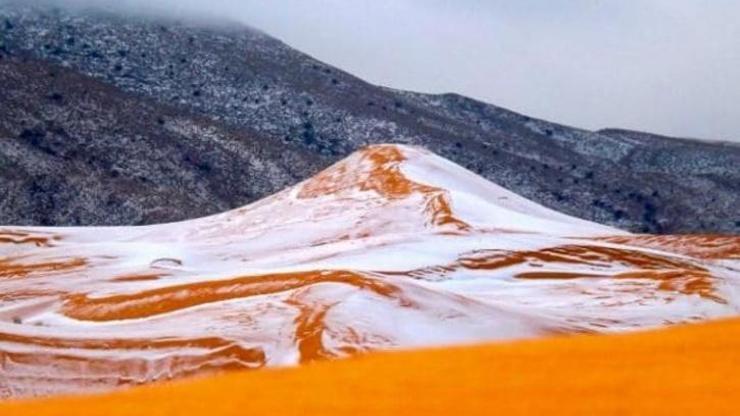Sahra Çölüne 37 yıl sonra ilk kez kar yağdı