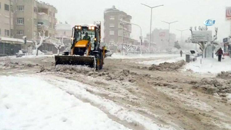 Kar yağışı hayatı olumsuz etkiledi