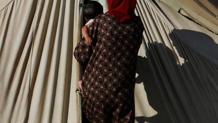 Suriyeli kadınlara iyilik yapıyoruz diye evlenmek istiyorlar