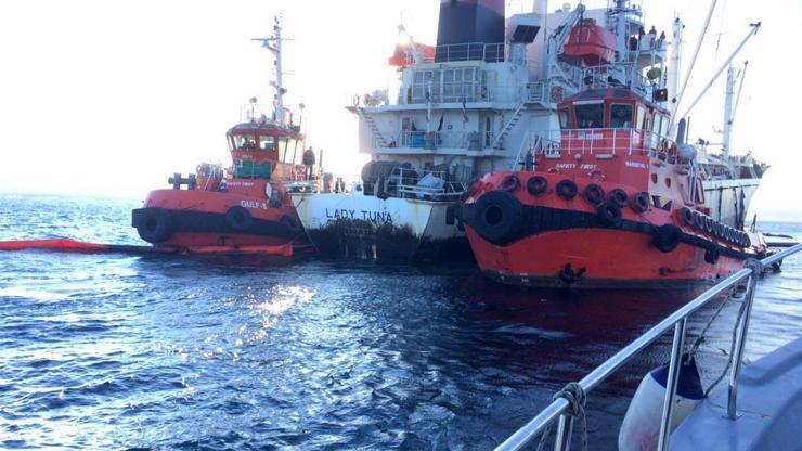 Çeşmede sızdırdığı yakıt kıyıyı kirleten gemi kurtarıldı