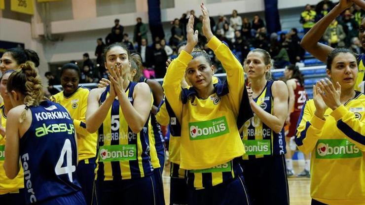 Yılın son derbisini Fenerbahçe kazandı