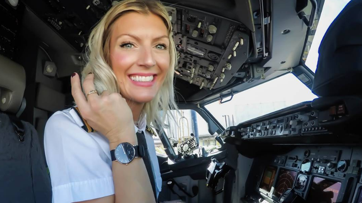 Selfie kraliçesi kadın pilot