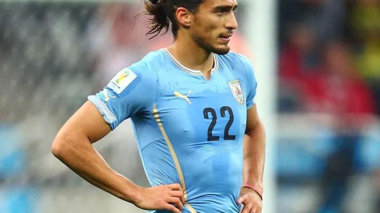 Martin Caceres transferi bitiyor